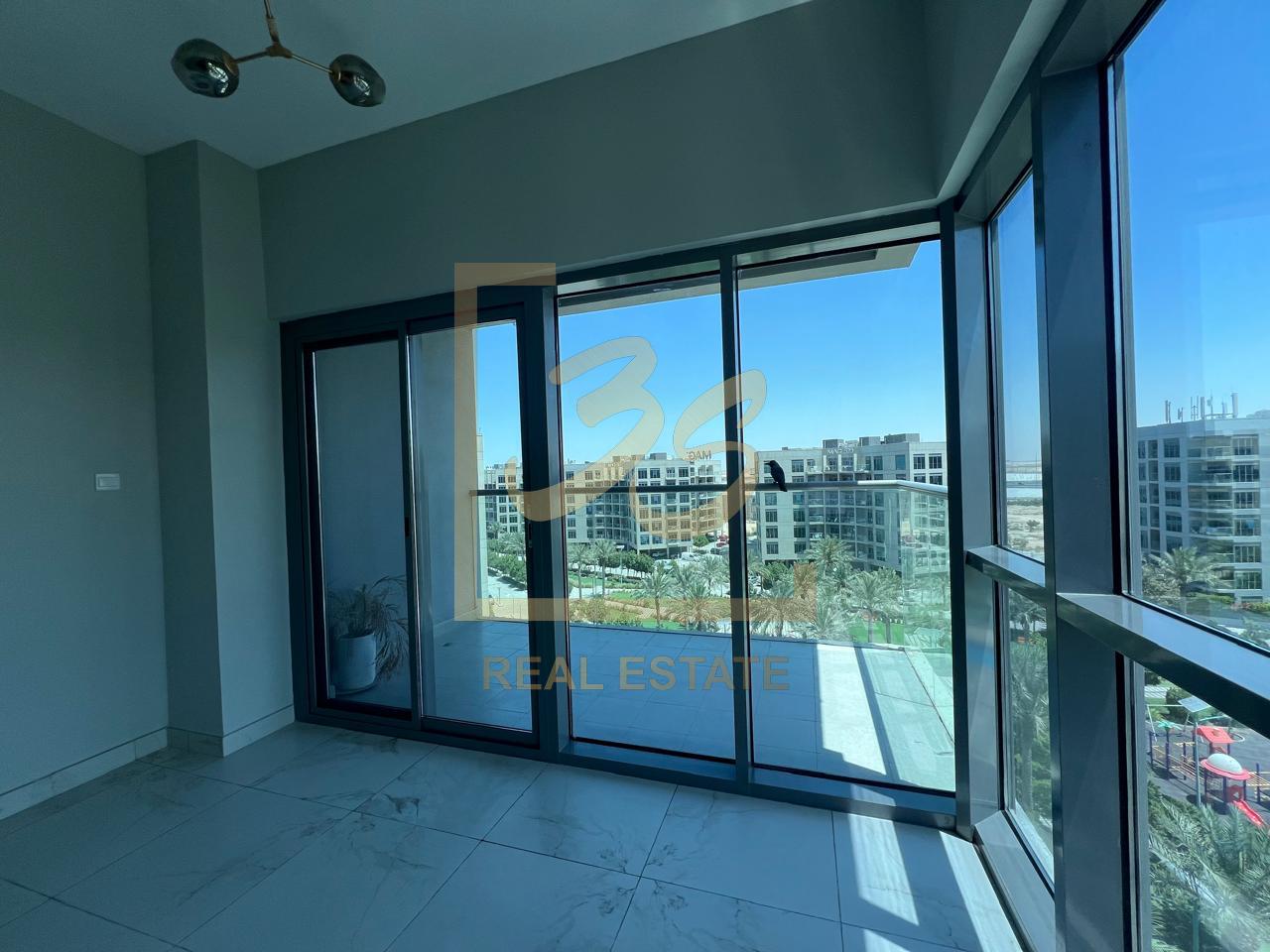 SPACIOUS 1BR | BRIGHT LAYOUT | VACANT by 209908 