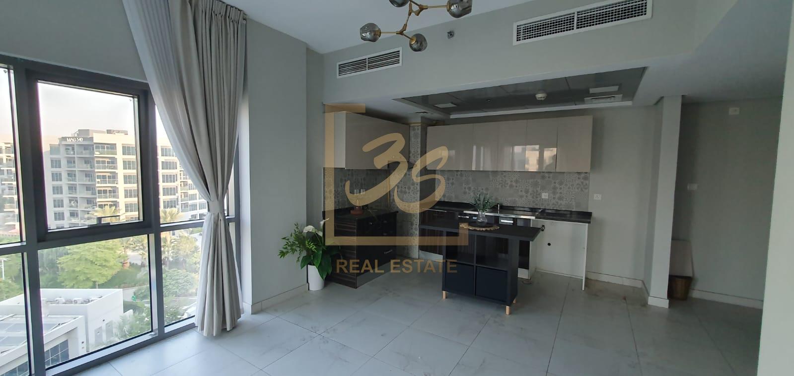 SPACIOUS 1BR | BRIGHT LAYOUT | VACANT by 209908 