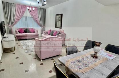 شقة - 2 غرف نوم - 2 حمامات للايجار في برج منازل 5 - شارع التعاون - التعاون - الشارقة شقة - 2 غرف نوم - 2 حمامات للايجار في برج منازل 5 - شارع التعاون - التعاون - الشارقة
