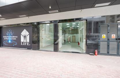 Retail - Studio - 1 Bathroom for rent in Karimian 3 - Jumeirah Garden City - Al Satwa - Dubai
