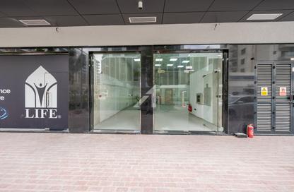 Retail - Studio - 1 Bathroom for rent in Karimian 3 - Jumeirah Garden City - Al Satwa - Dubai