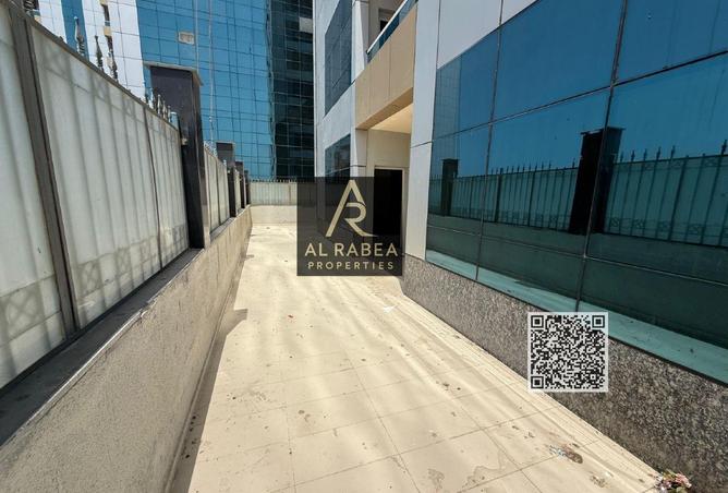 2P5xyOB2Jhg - الصورة الرئيسية للعقار