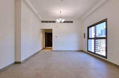 Apartment - 1 Bedroom - 2 Bathrooms for rent in Jumeirah Garden City - Al Satwa - Dubai