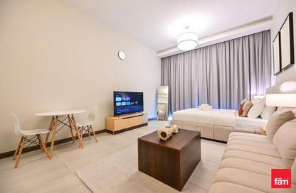 Apartment - Studio - 1 Bathroom for rent in SOL Bay - Business Bay - Dubai