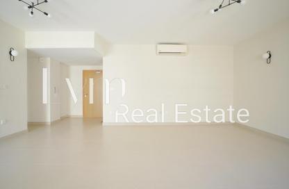 Apartment - 3 Bedrooms - 3 Bathrooms for rent in Dar Al Buteen 1 - Al Muraqqabat - Deira - Dubai Apartment - 3 Bedrooms - 3 Bathrooms for rent in Dar Al Buteen 1 - Al Muraqqabat - Deira - Dubai
