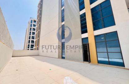 Apartment - 1 Bedroom - 2 Bathrooms for rent in Jumeirah Garden City - Al Satwa - Dubai