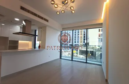 شقة - غرفة نوم - 2 حمامات للبيع في ذا ايست كريست - ديستريكت 17 - قرية جميرا الدائرية - دبي