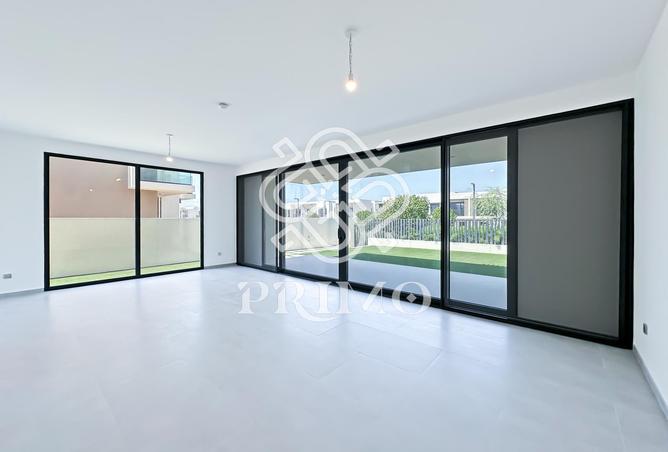 5-bed villa in Jebel Ali Village Villas · Brand new · Maid's room — photo 4