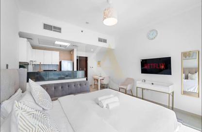 Apartment - Studio - 1 Bathroom for rent in Burj Al Nujoom - Downtown Dubai - Dubai