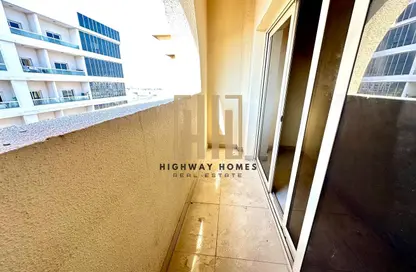 شقة - 3 غرف نوم - 3 حمامات للايجار في بناية مويليح 3 - مويلح - الشارقة