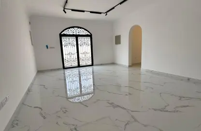 Villa - 4 Bedrooms - 5 Bathrooms for sale in Al Jurainah 1 - Al Jurainah - Sharjah