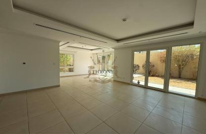 Villa - 3 - 5 for rent in Villa Lantana 1 - Villa Lantana - Dubai Science Park - Dubai