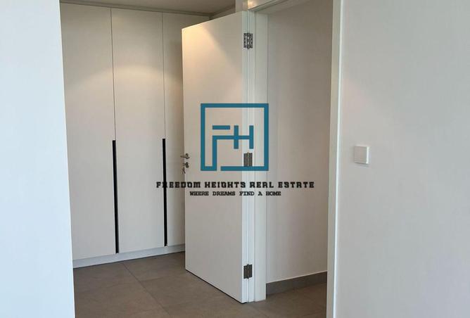 70281679 - صورة العقار 2