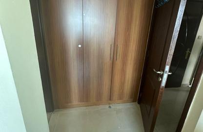 Apartment - 1 Bedroom - 2 Bathrooms for rent in Queen Tower - Al Qasba - Sharjah Apartment - 1 Bedroom - 2 Bathrooms for rent in Queen Tower - Al Qasba - Sharjah
