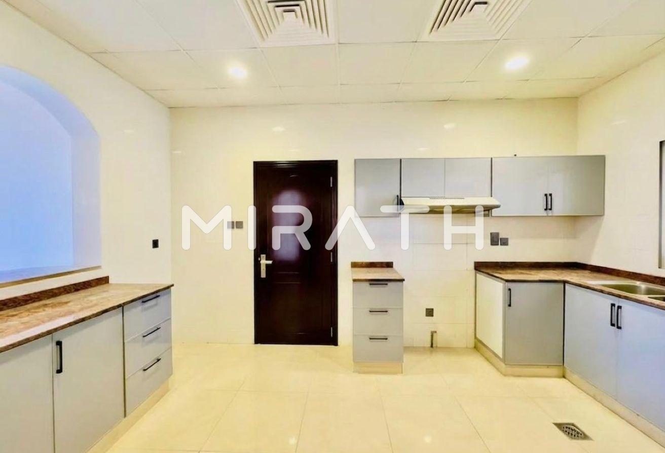 FULLY UPGRADED CORNAR VILLA READY TO MOVE photo 5