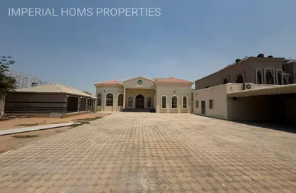 Villa - 5 Bedrooms - 6 Bathrooms for sale in Al Hamidiya 2 - Al Hamidiya - Ajman