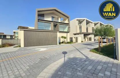 Villa - 5 Bedrooms - 7 Bathrooms for rent in Nad Al Sheba Gardens 2 - Nad Al Sheba Gardens - Nad Al Sheba - Dubai
