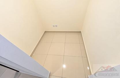 Apartment - 2 - 3 for rent in Muwaileh 29 Building - Muwaileh - Sharjah