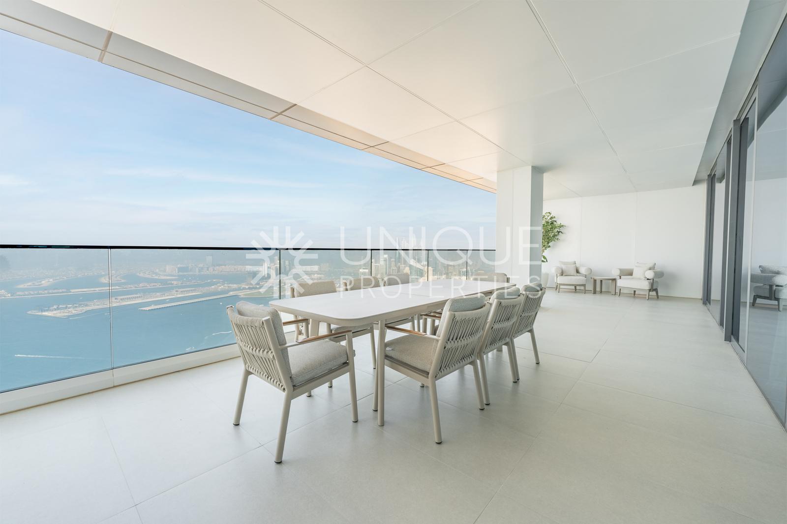 Fully Upgraded | 70+ Floor | Palm View