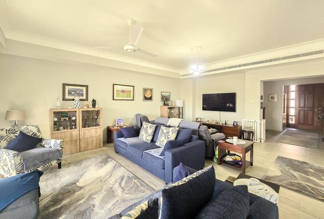 51023877 - Property Image 3