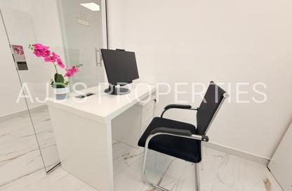 Office Space - Studio - 1 Bathroom for rent in Fatima Mohammad Ahmad Bin Suleiman Building - Al Raffa - Bur Dubai - Dubai