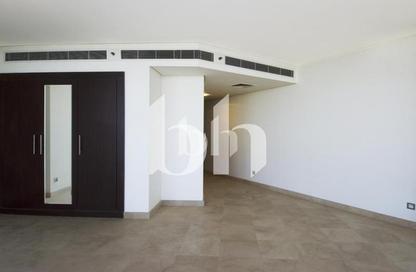 Apartment - 1 Bedroom - 2 Bathrooms for rent in Sky Gardens - DIFC - Dubai