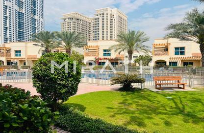 Villa - 5 - 6 for rent in Al Barsha 1 Villas - Al Barsha 1 - Al Barsha - Dubai