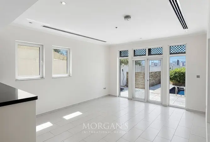 165027400 - Property Image 3