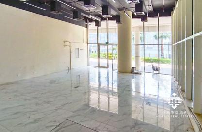 Retail - Studio for rent in Lake Central - Business Bay - Dubai
