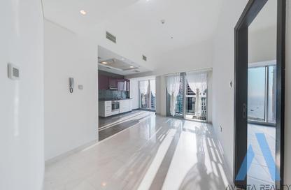 Apartment - 1 - 2 for rent in Cayan Tower - Dubai Marina - Dubai