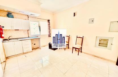 Apartment - Studio - 1 Bathroom for rent in Muwailih Building - Muwaileh - Sharjah