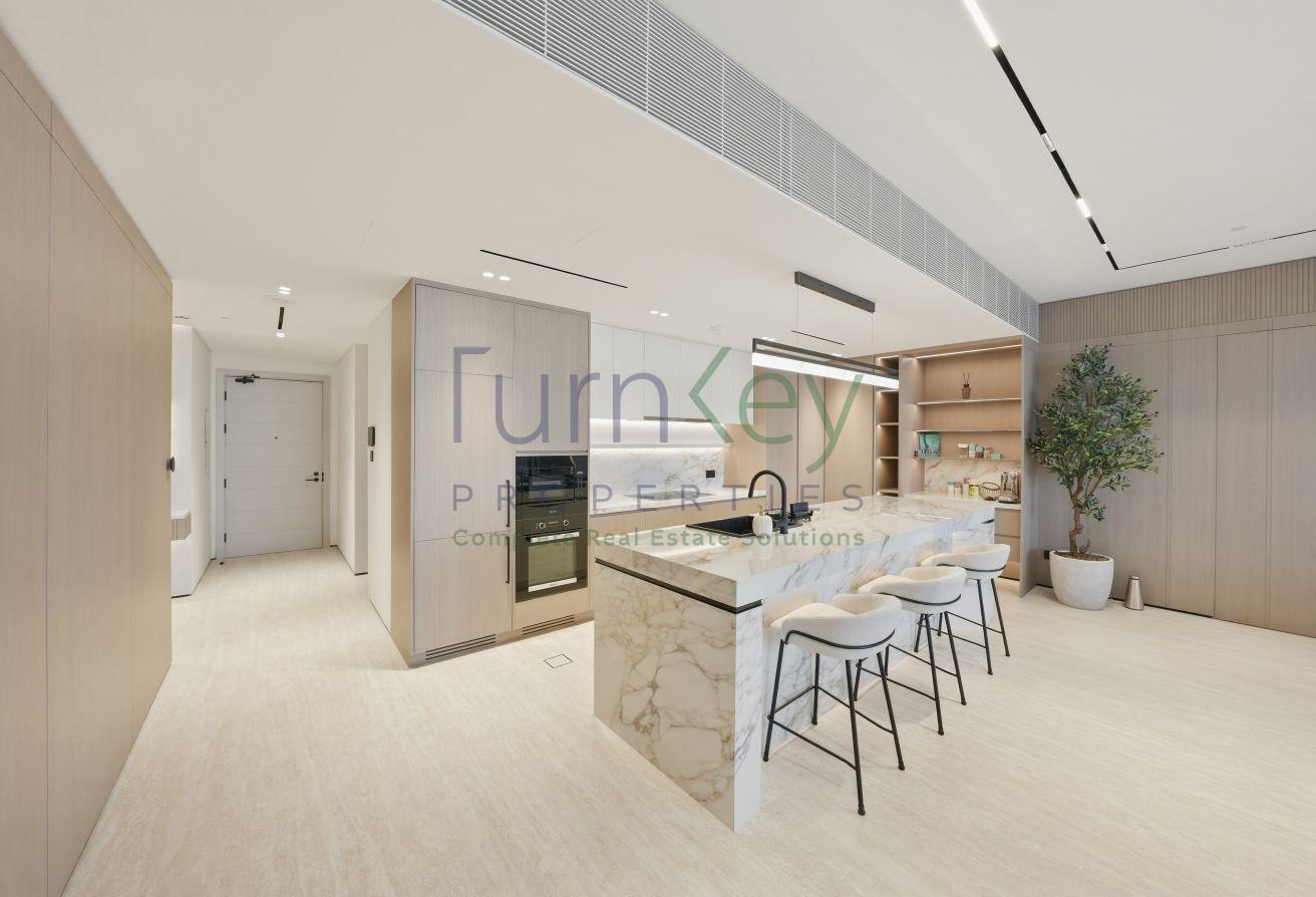 1 OF 1 HIGH END RENOVATED 2 BED APARTMENT photo 12