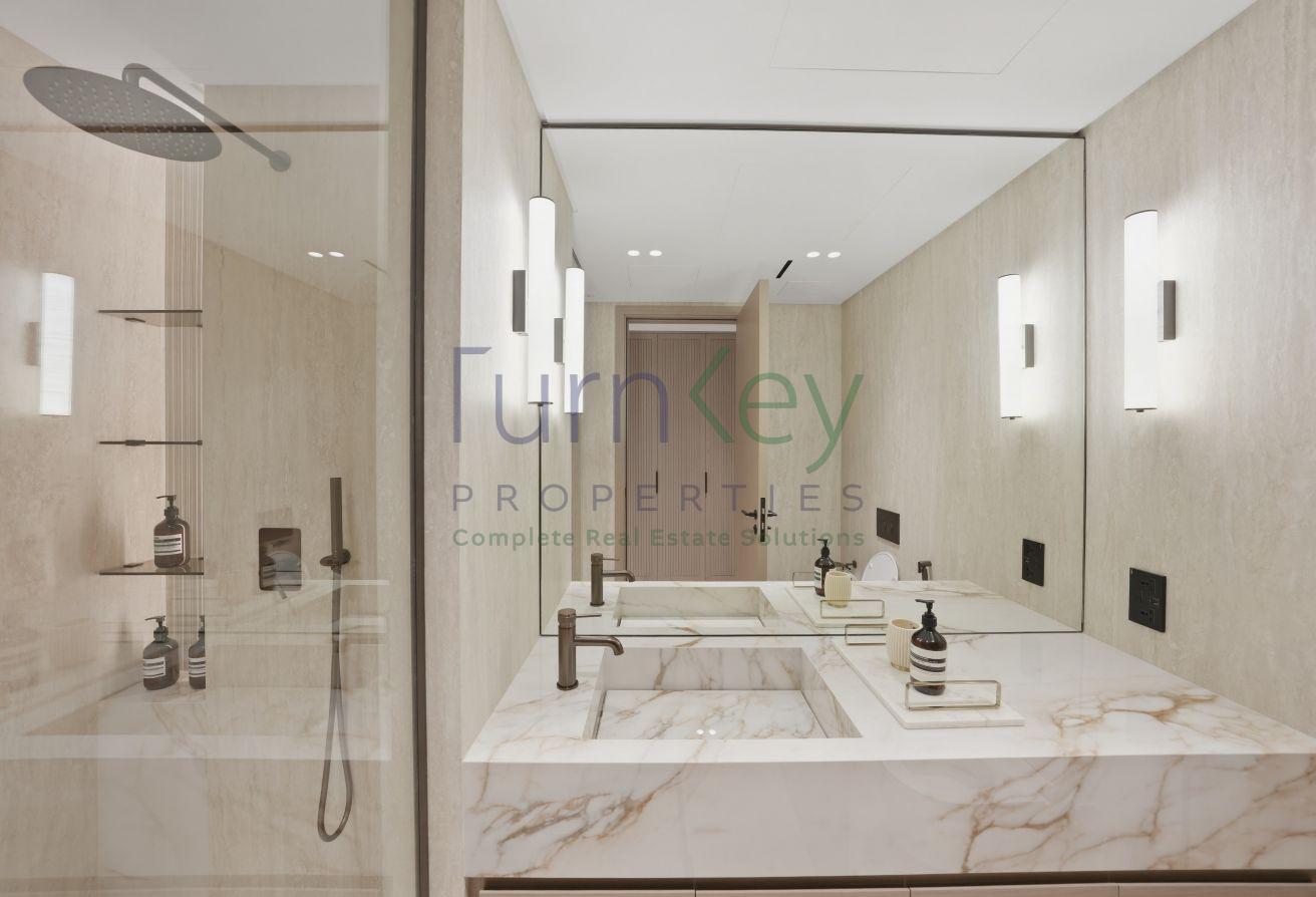 1 OF 1 HIGH END RENOVATED 2 BED APARTMENT photo 24