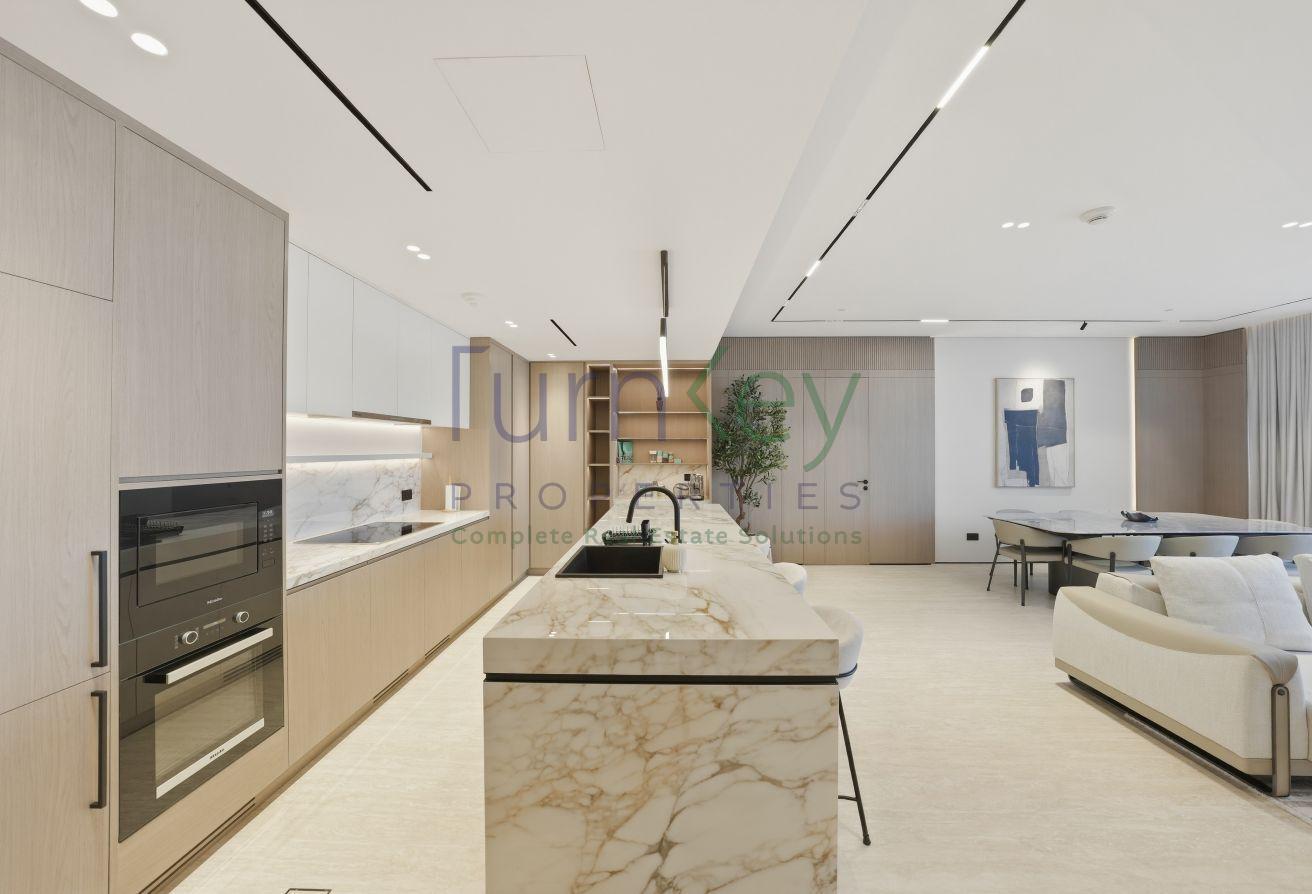 1 OF 1 HIGH END RENOVATED 2 BED APARTMENT photo 5