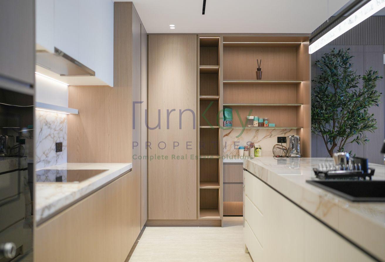 1 OF 1 HIGH END RENOVATED 2 BED APARTMENT photo 10