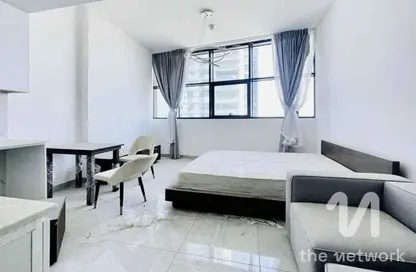 شقة - غرفة نوم - 2 حمامات للايجار في برج او2 - منطقة 14 - قرية جميرا الدائرية - دبي