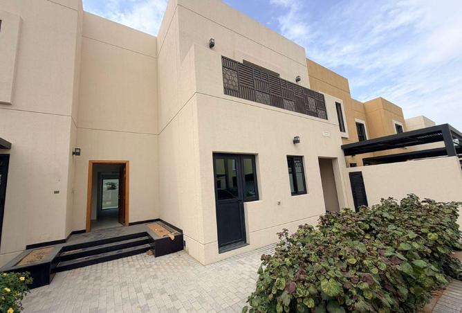 70717335 - صورة العقار 2