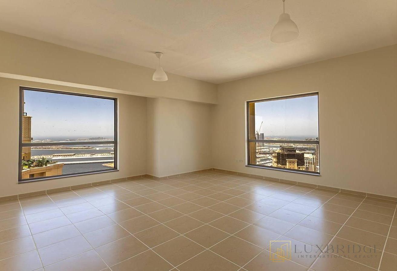 High Floor | Unfurnished | Vacant photo 4