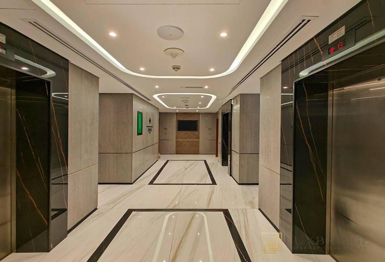 High Floor | Unfurnished | Vacant photo 18
