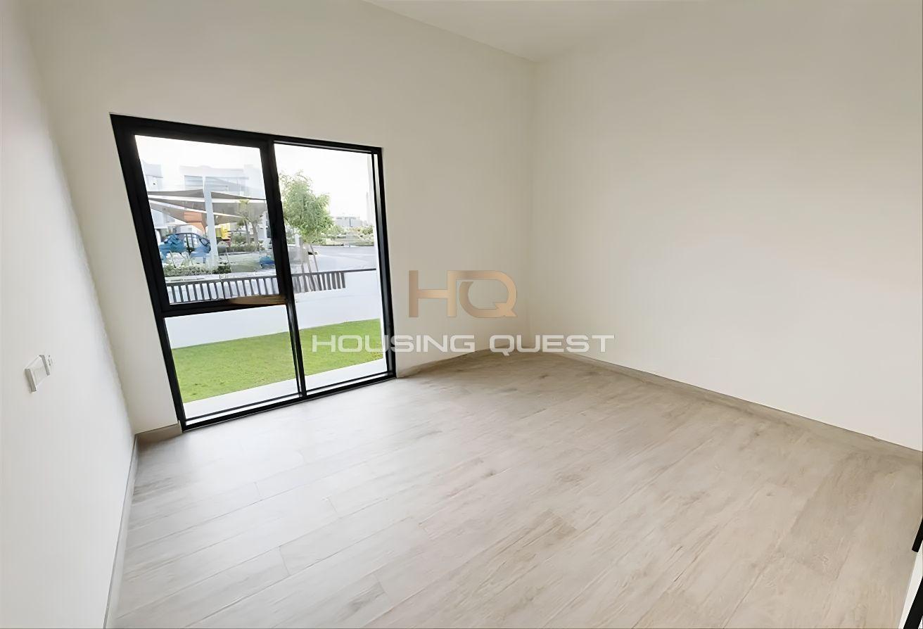 Vacant | Next to Pool | Corner Plot photo 12