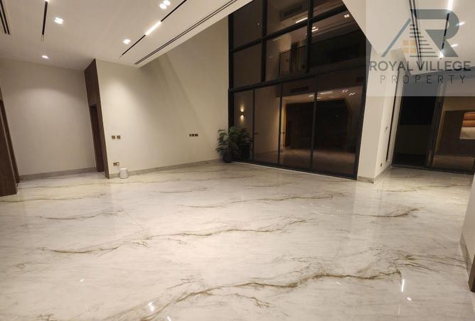 75413837 - Property Image 3