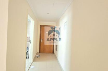 Apartment - 1 Bedroom - 2 Bathrooms for rent in Muwailih Building - Muwaileh - Sharjah