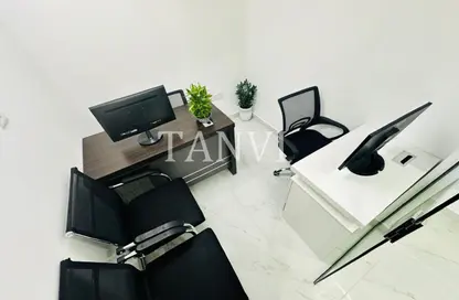 مكتب - غرفة نوم - 1 حمام للايجار في ريم ريزدنسي - الكرامة - دبي