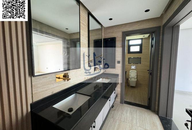 67070060 - Property Image 3