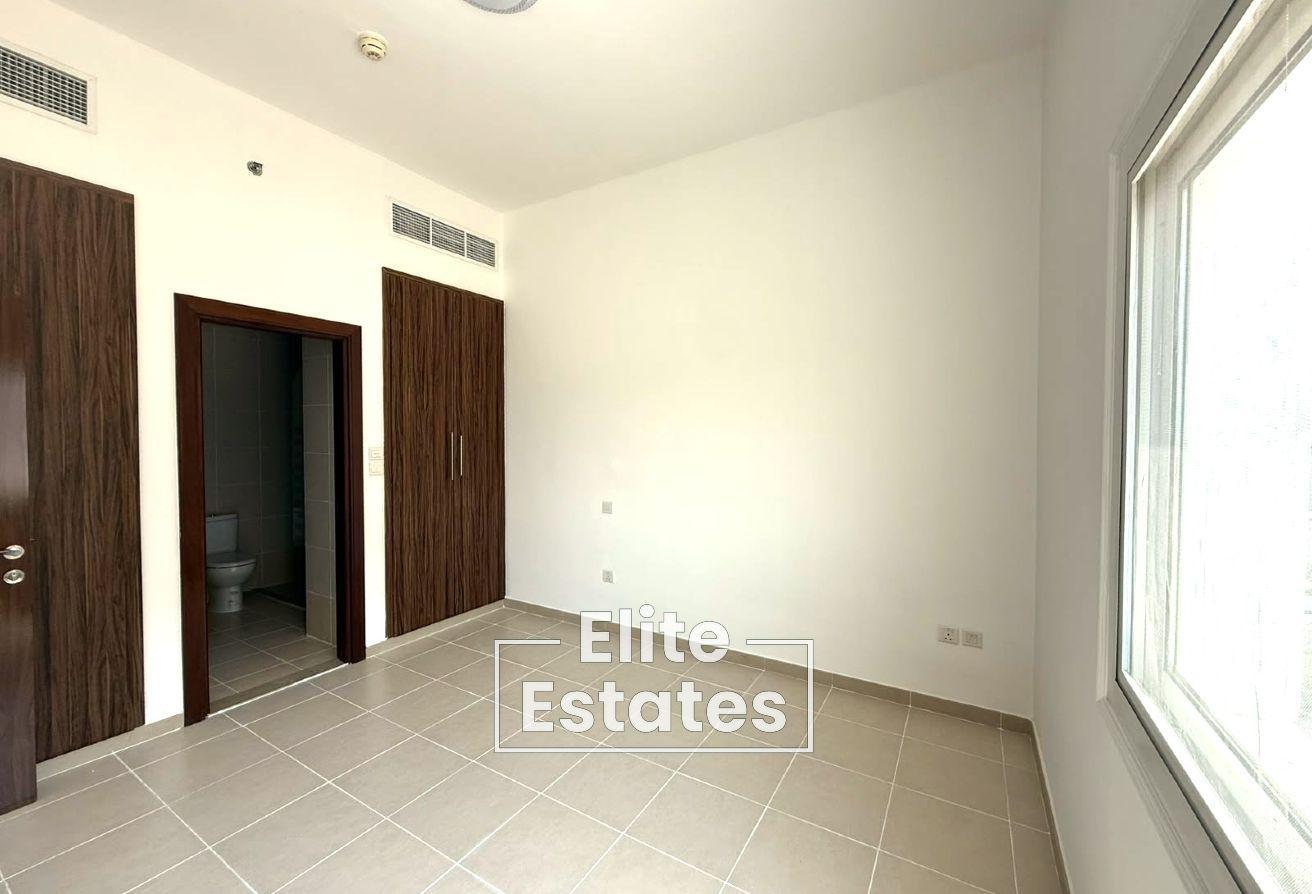 1 Month Rent Free | Shared Pool & Gym | Vacant photo 6