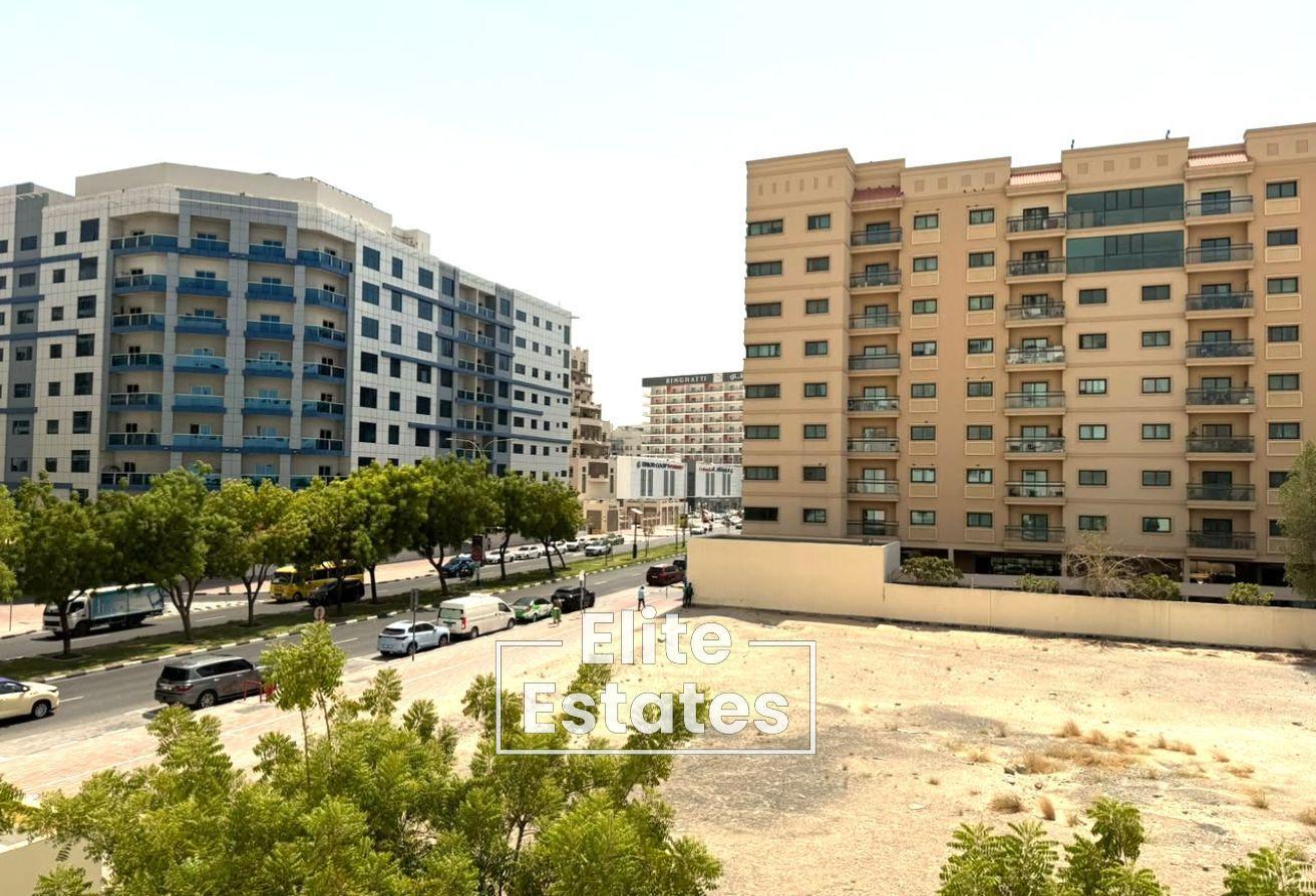 1 Month Rent Free | Shared Pool & Gym | Vacant photo 22