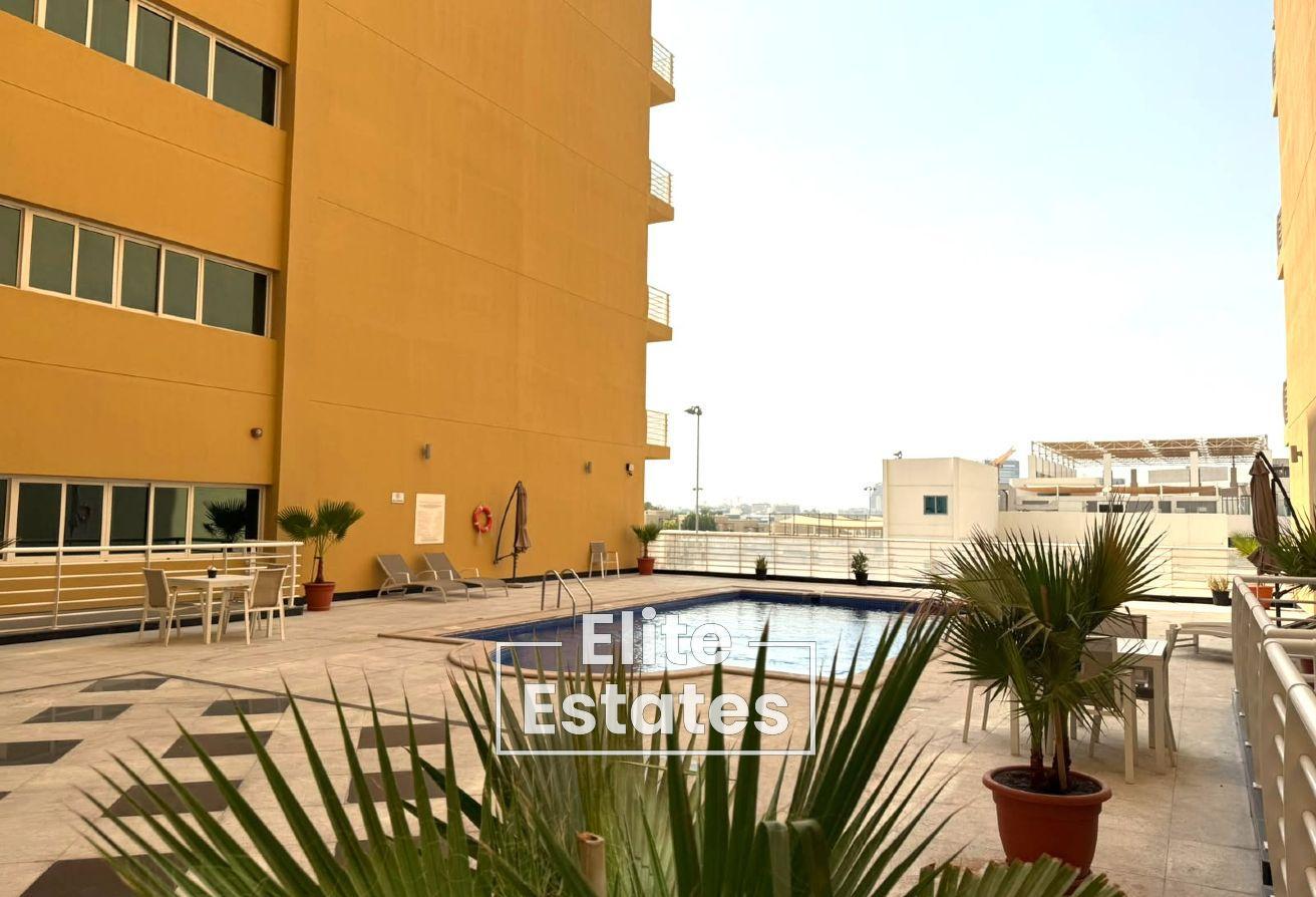 1 Month Rent Free | Shared Pool & Gym | Vacant photo 12