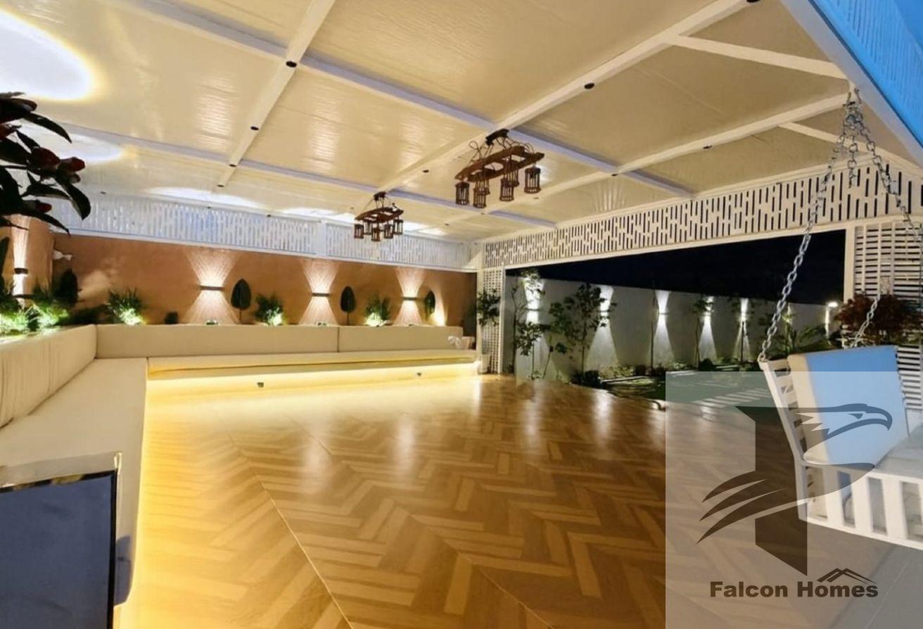 Spacious 7BR Luxury Villa with Pool and Garden photo 9