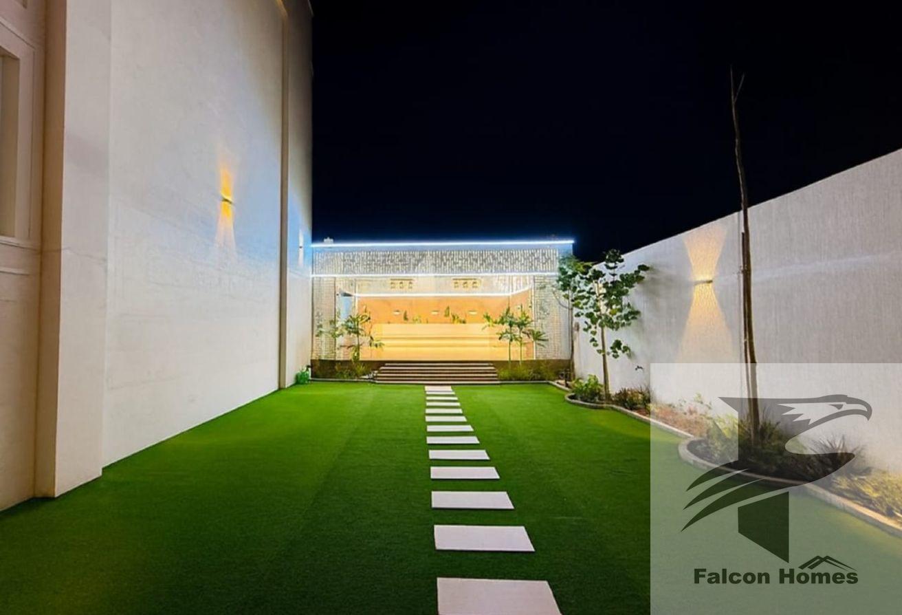 Spacious 7BR Luxury Villa with Pool and Garden photo 6