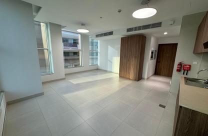 Apartment - Studio - 1 for rent in DXB Tower - Sheikh Zayed Road - Dubai Apartment - Studio - 1 for rent in DXB Tower - Sheikh Zayed Road - Dubai